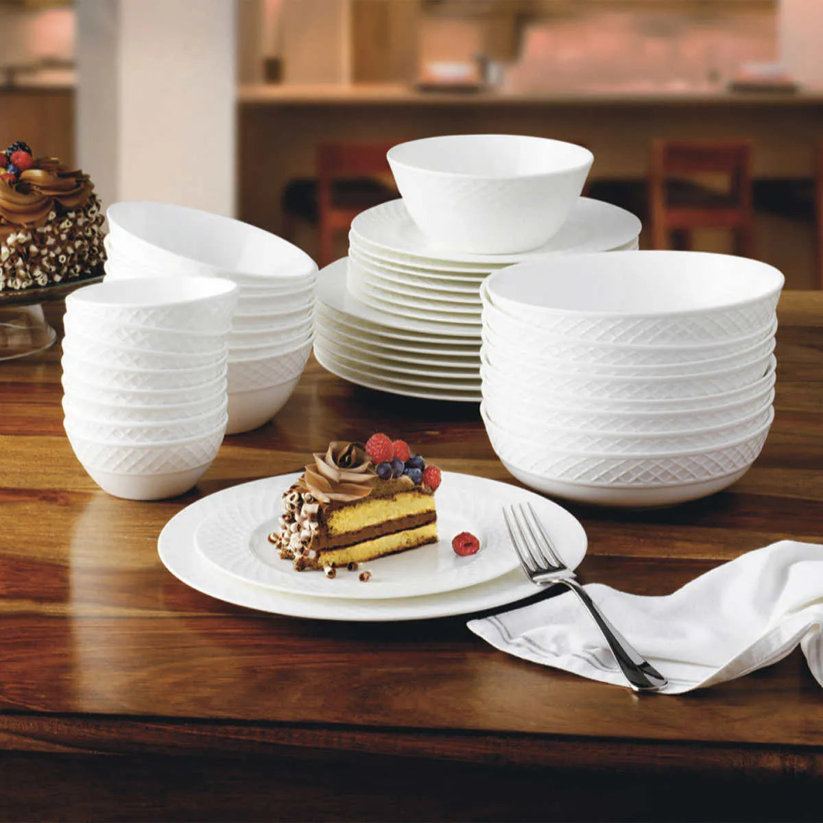 Ikasa Trellis Bone China 40-Piece Dinnerware Set – REBEL Ikasa Trellis Bone China 40-Piece Dinnerware Set – REBEL