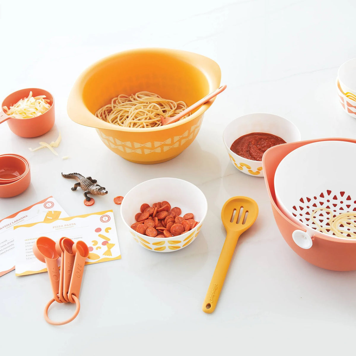 Pillowfort Kids' 23pc Pasta Dinnerware Set - ™ – REBEL